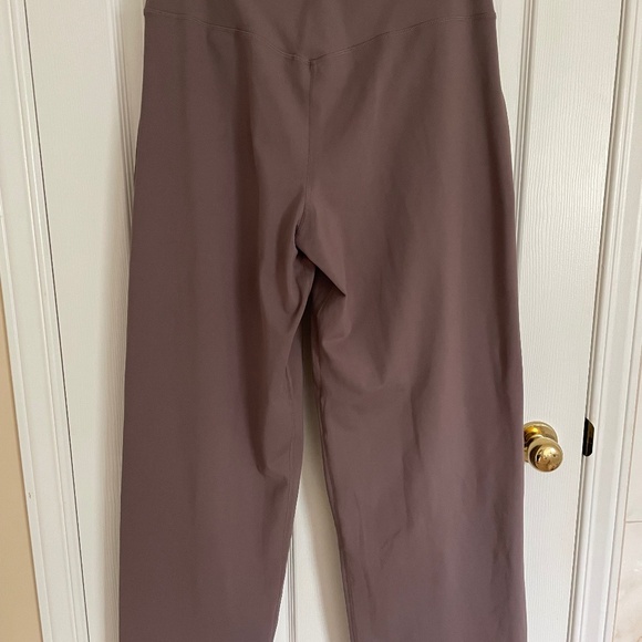 Promover Wide Leg Yoga Pants - Picture 1 of 5
